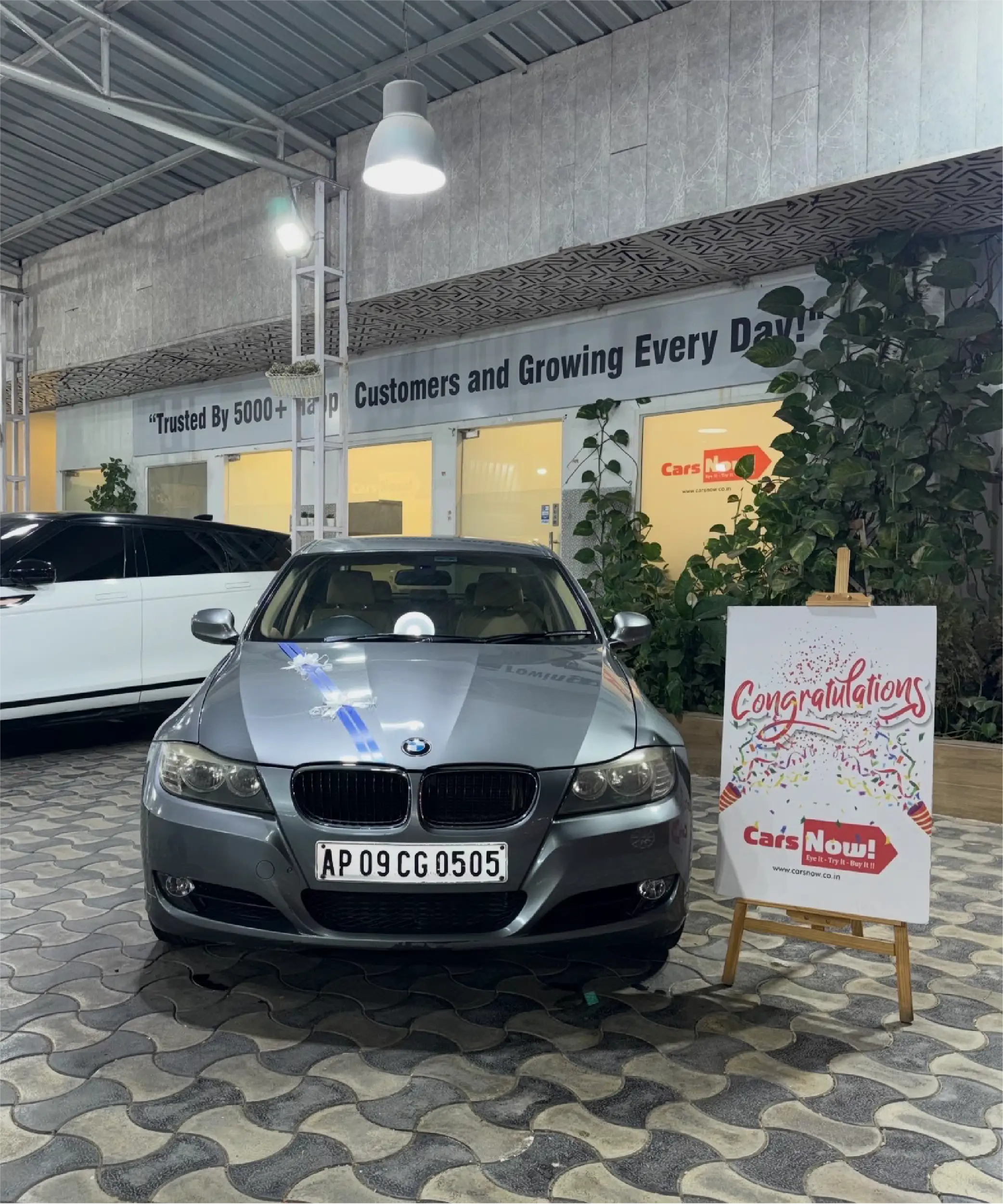 CarsNow Family - BMW-330d-Delivery
