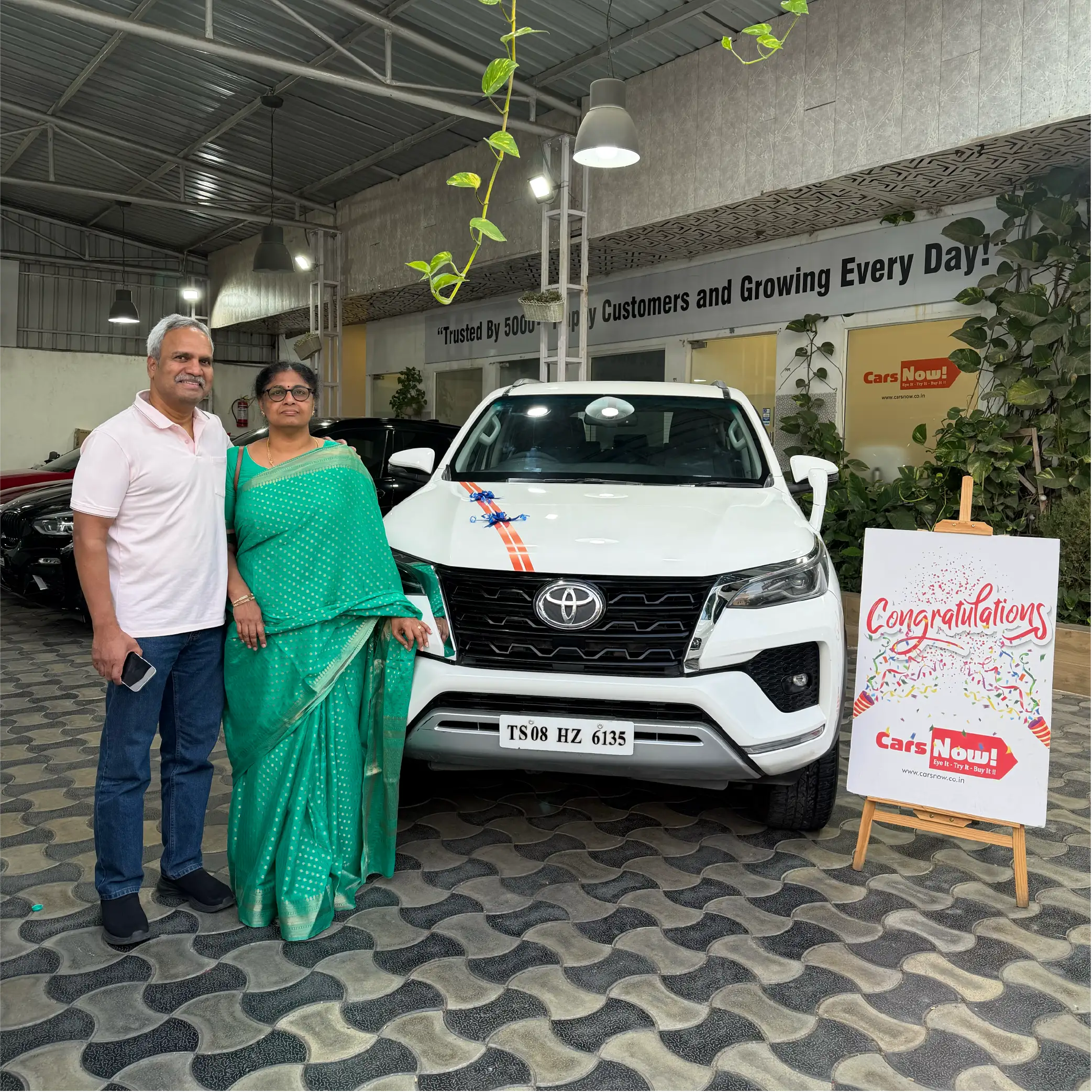 CarsNow Family - Fortuner-Delivery